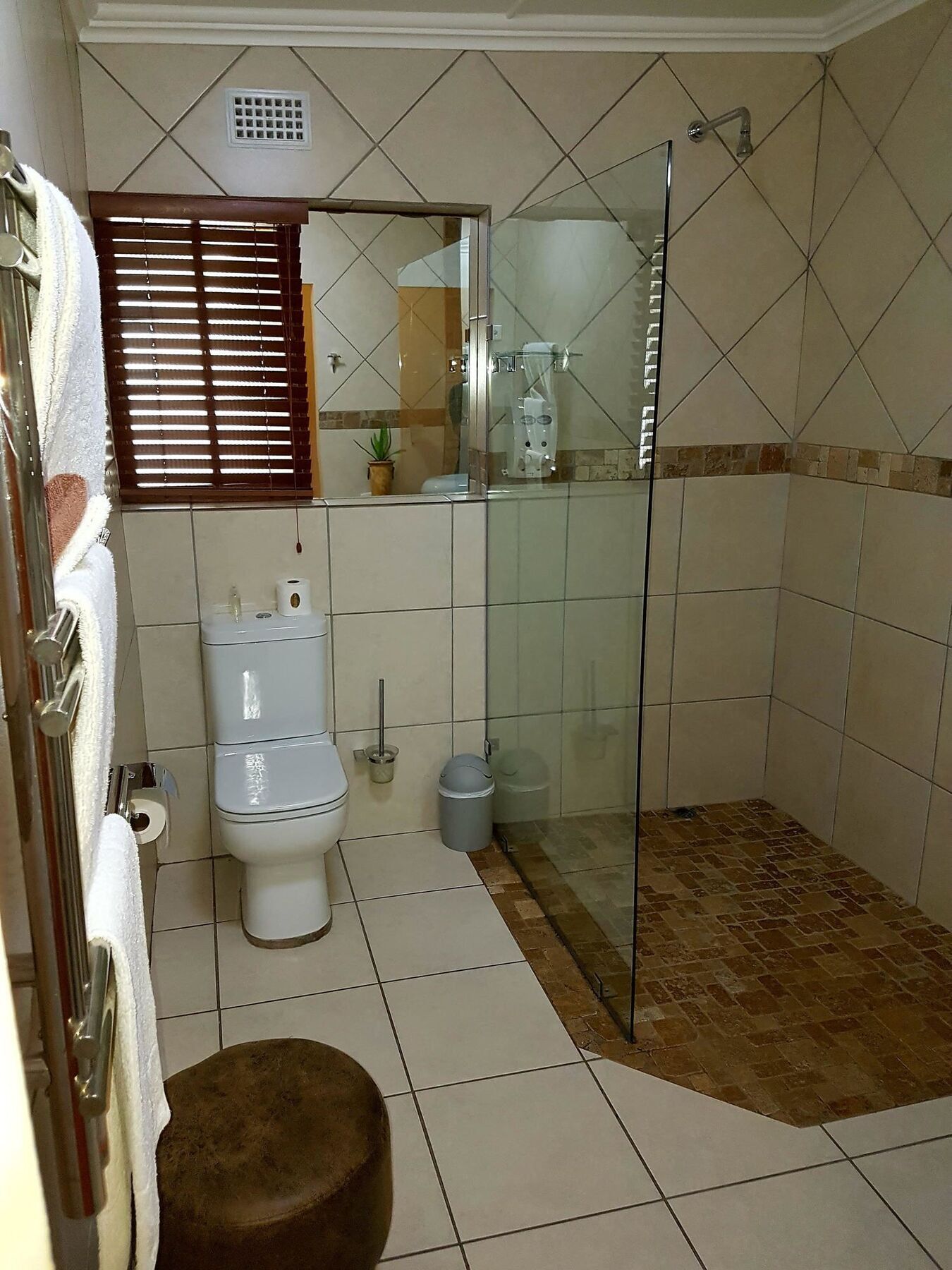 Arum Guest House East London Buitenkant foto